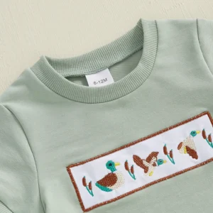 Animal Print Short Sleeve T-Shirt and Elastic Waist Camo Shorts Set